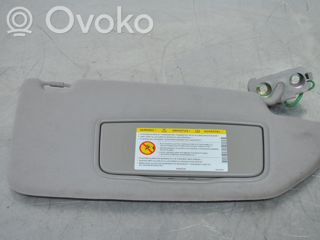 Sun visor
