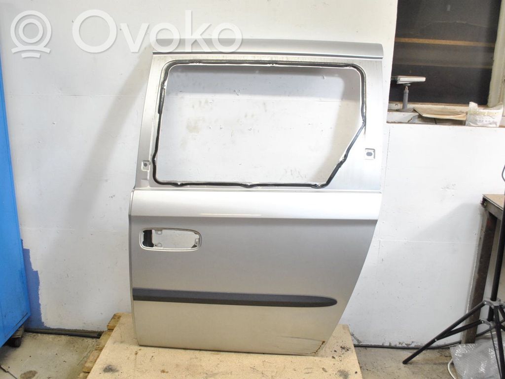 Chrysler Voyager Side sliding door 