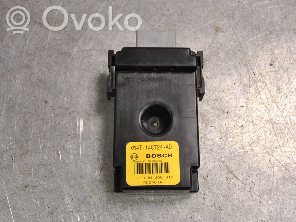Mukavuusmoduuli   XW4T14C724AD
