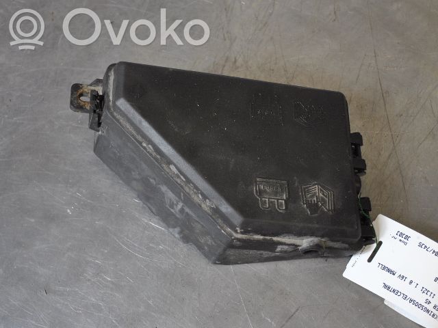 Módulo de fusible   YQE103210