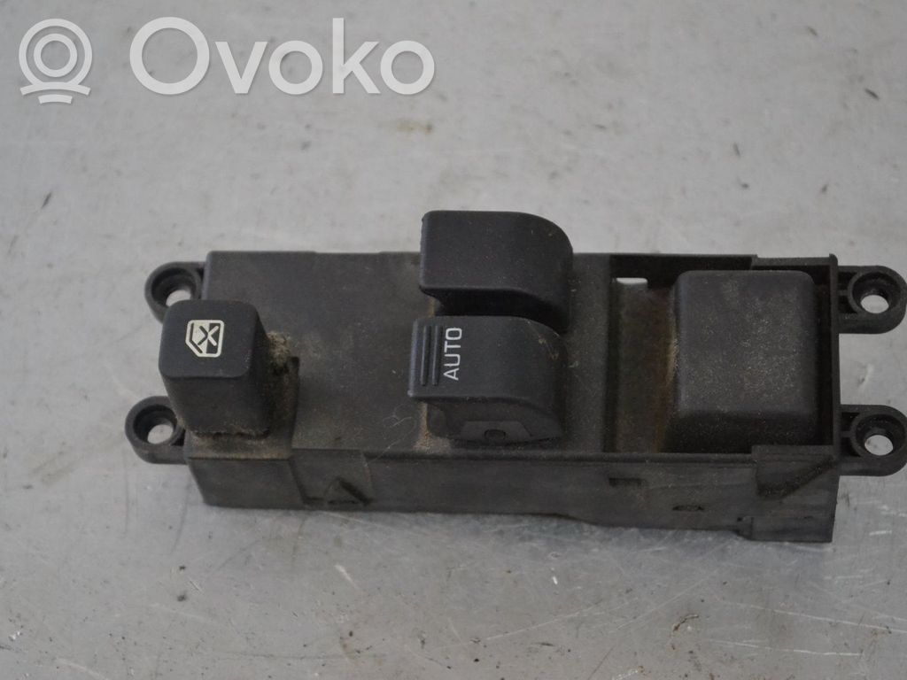 Nissan Primera Electric window control switch 