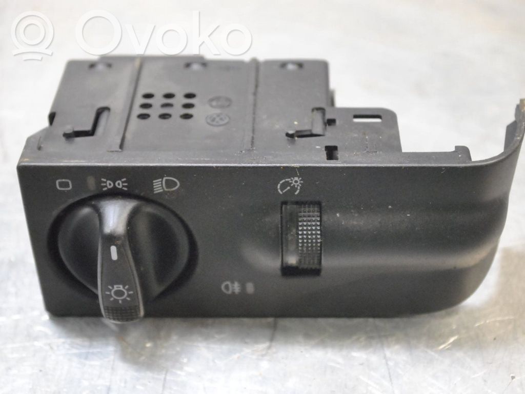 Volkswagen Vento Lichtschalter 