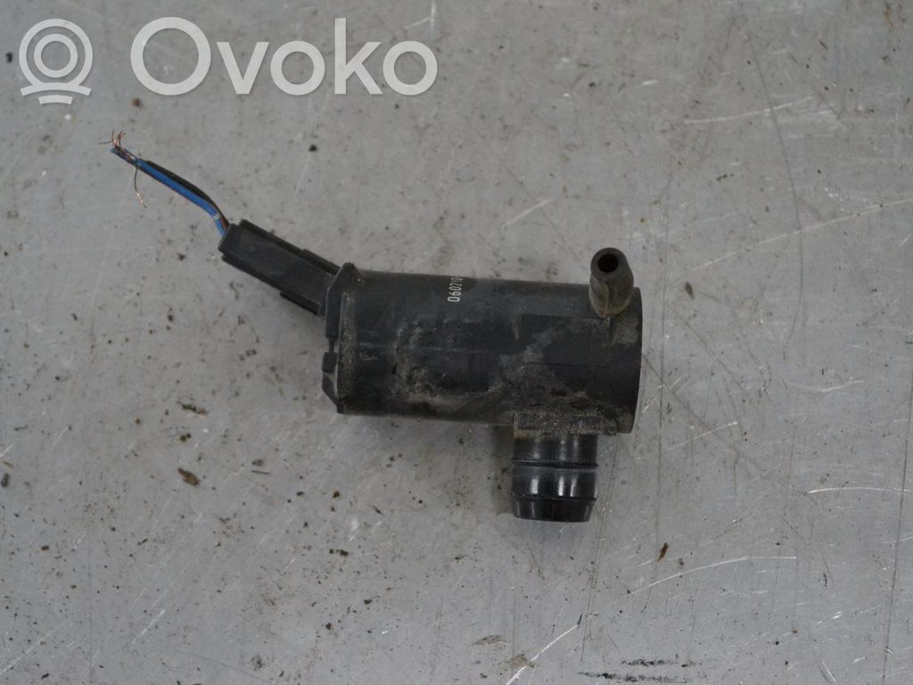 Windscreen/windshield washer pump   0602103000