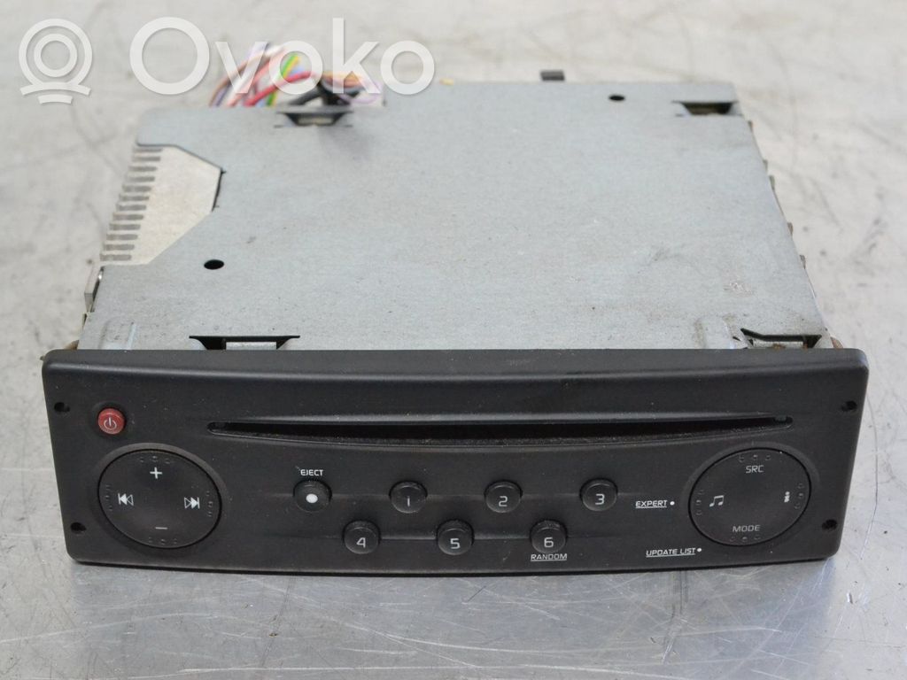 Renault Kangoo I Panel / Radioodtwarzacz CD/DVD/GPS 