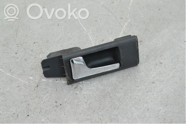 Manecilla interna puerta delantera   4A0837019