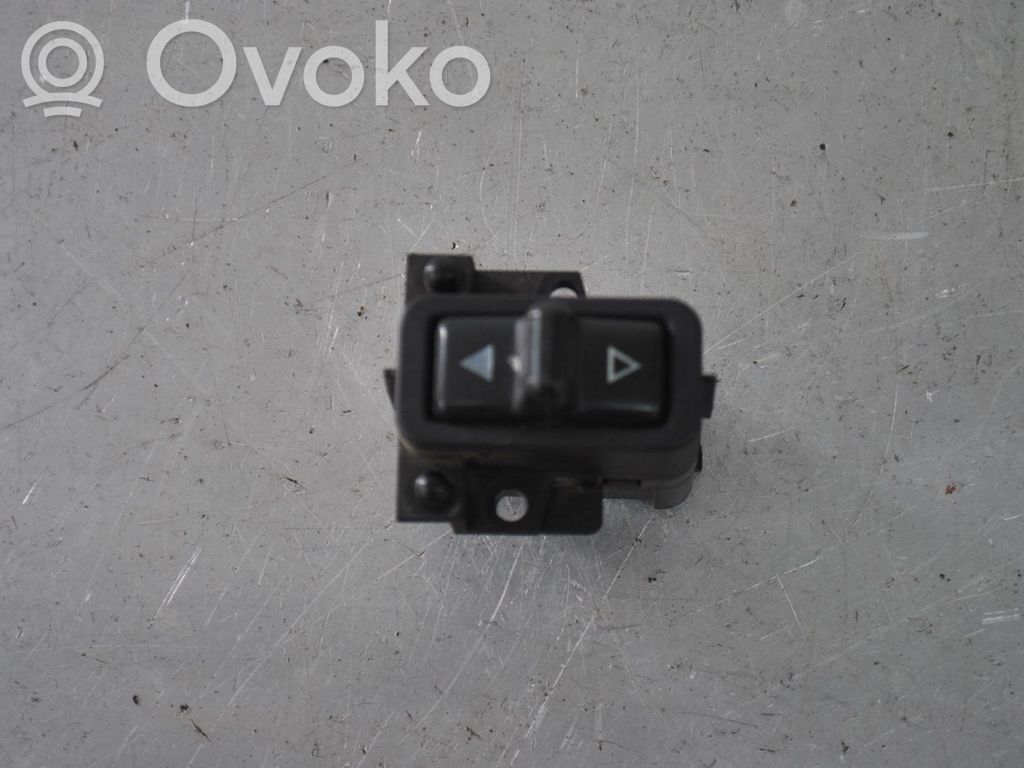 Jeep Grand Cherokee Elektrisko logu slēdzis 