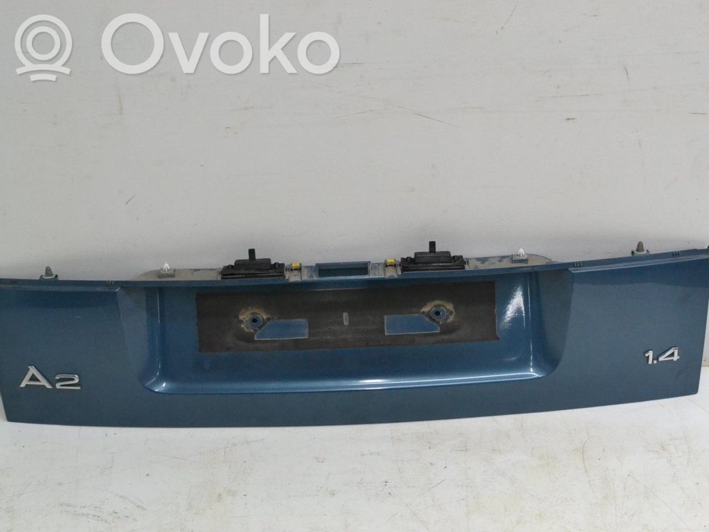 Audi A2 Mască capotă portbagaj 