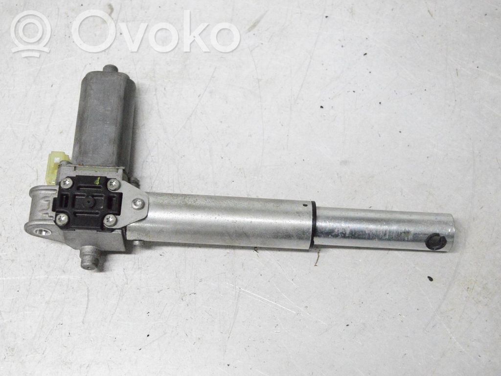 Seat adjustment motor   0390203229,8320446