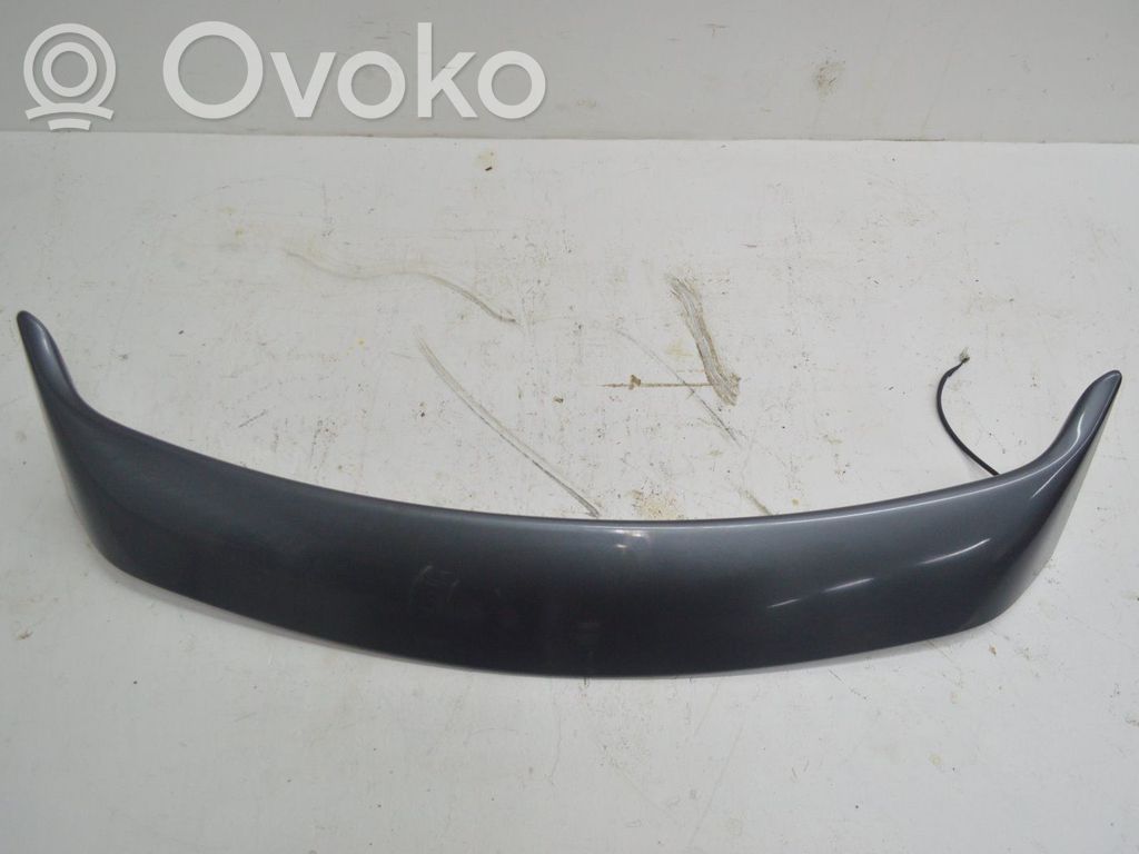 Tailgate/trunk spoiler