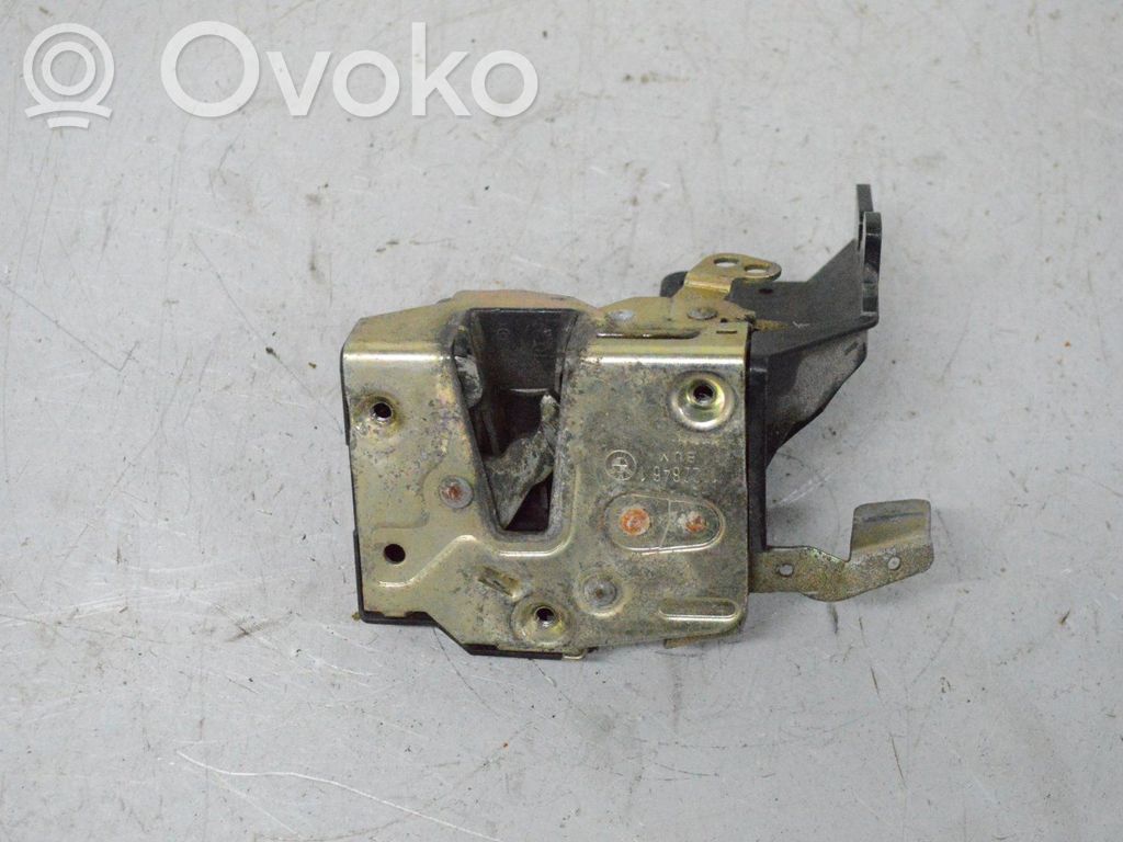 Etuoven lukko