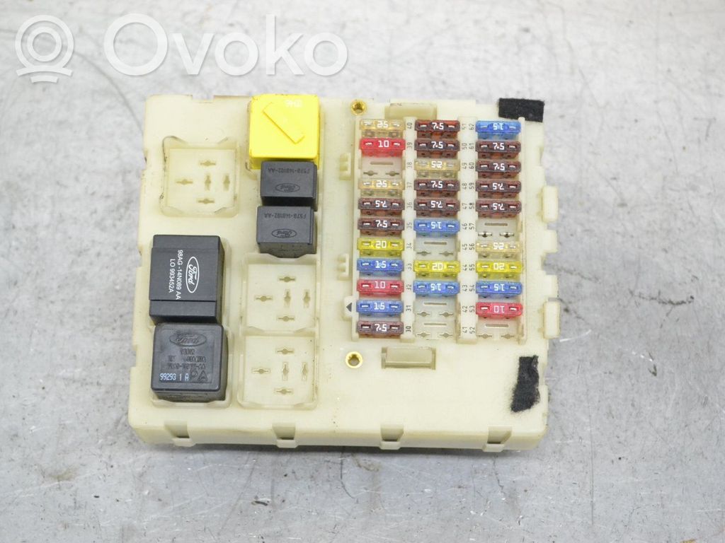 Блок предохранителей   98AG14A073CG