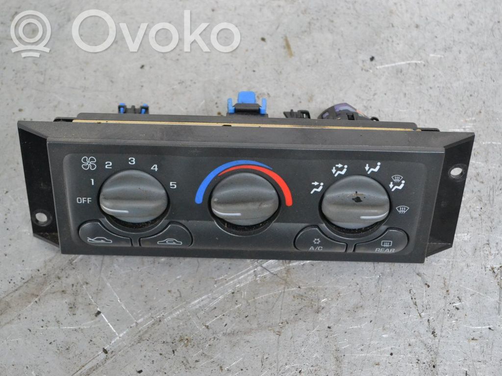 Pontiac Trans Sport Climate control unit 