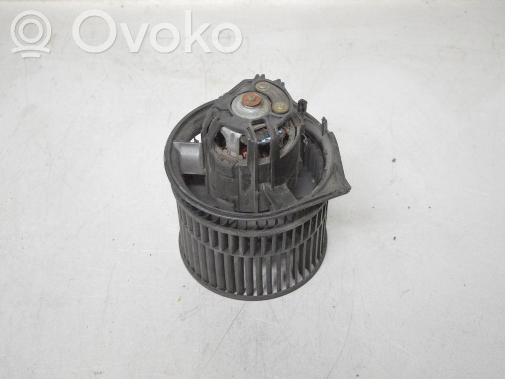 Mazā radiatora ventilators   4635462