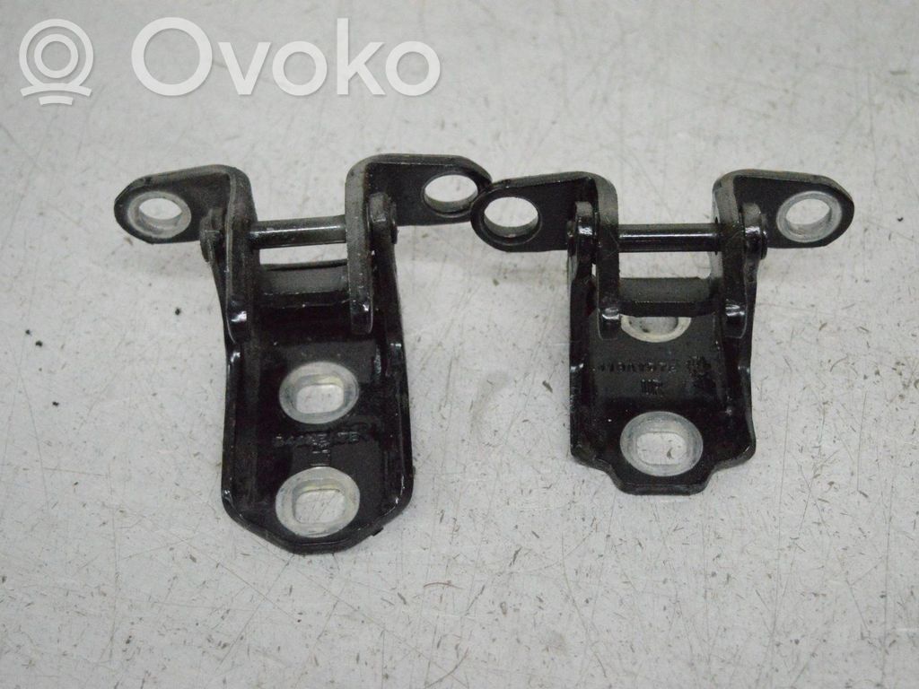 Rear door upper hinge