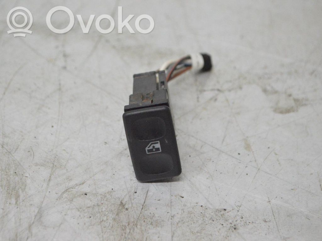 Seat Cordoba (6K) Включатель электрических окон 