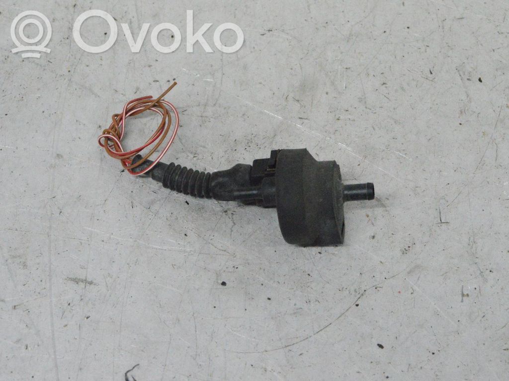 BMW 3 E36 Válvula de vacío 