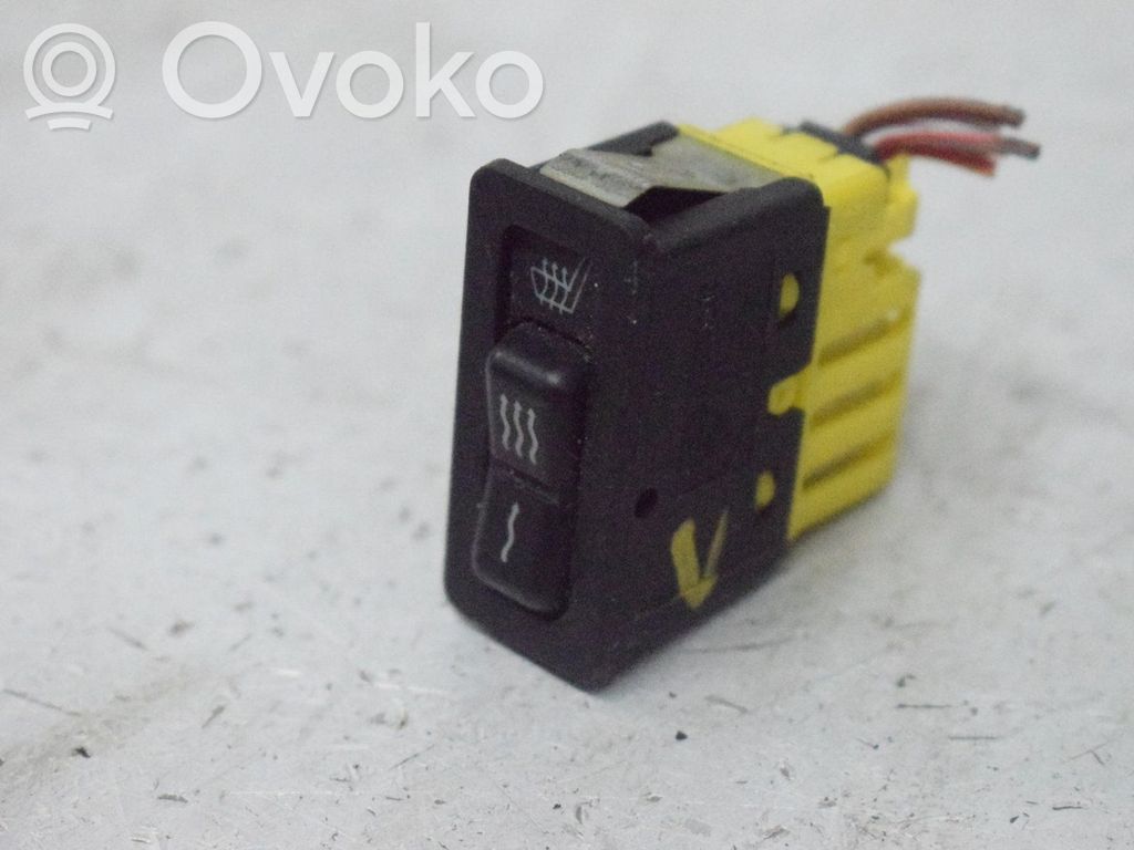 Seat heating switch   61311387917