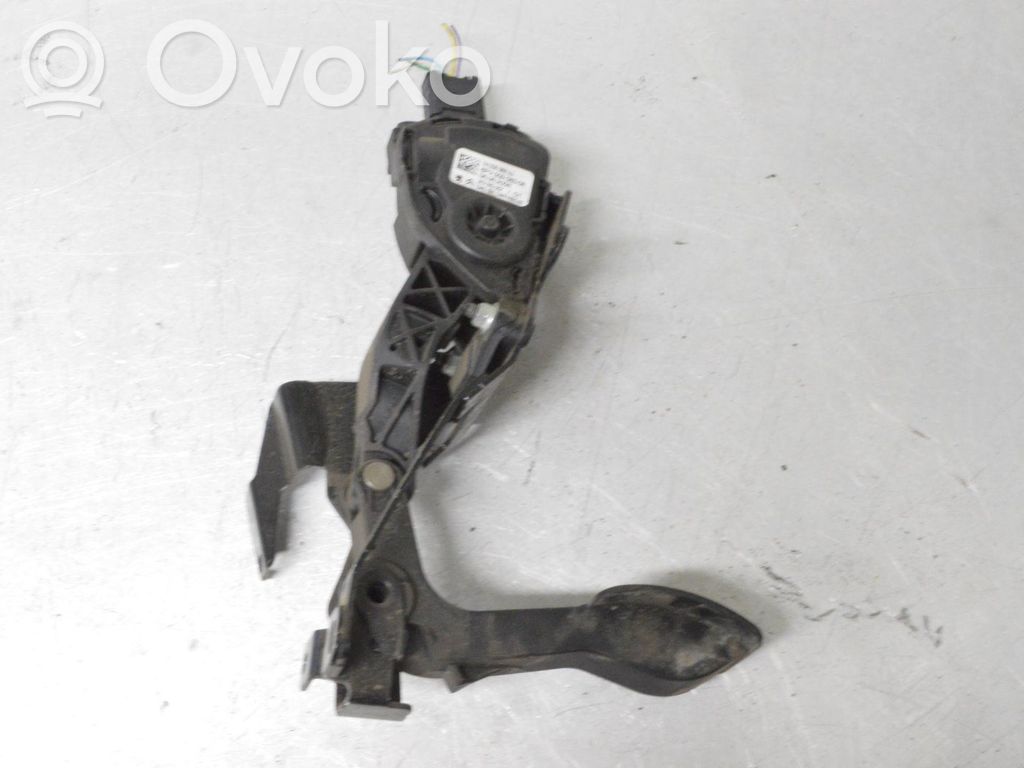 Accelerator throttle pedal   6PV00908308,1400838860