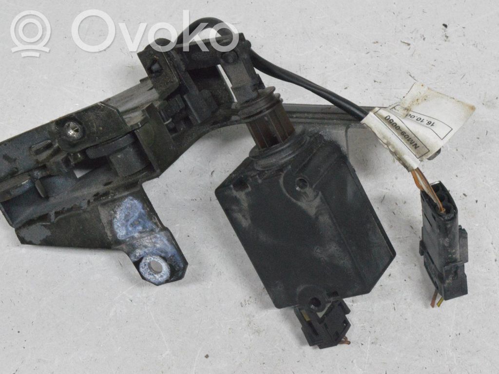 Tailgate/trunk/boot lock/catch/latch   8238469