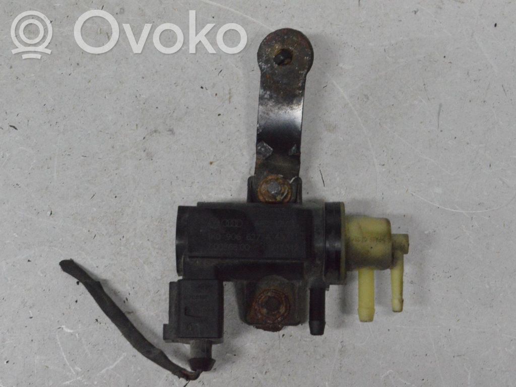 Válvula de vacío   1K0906627A