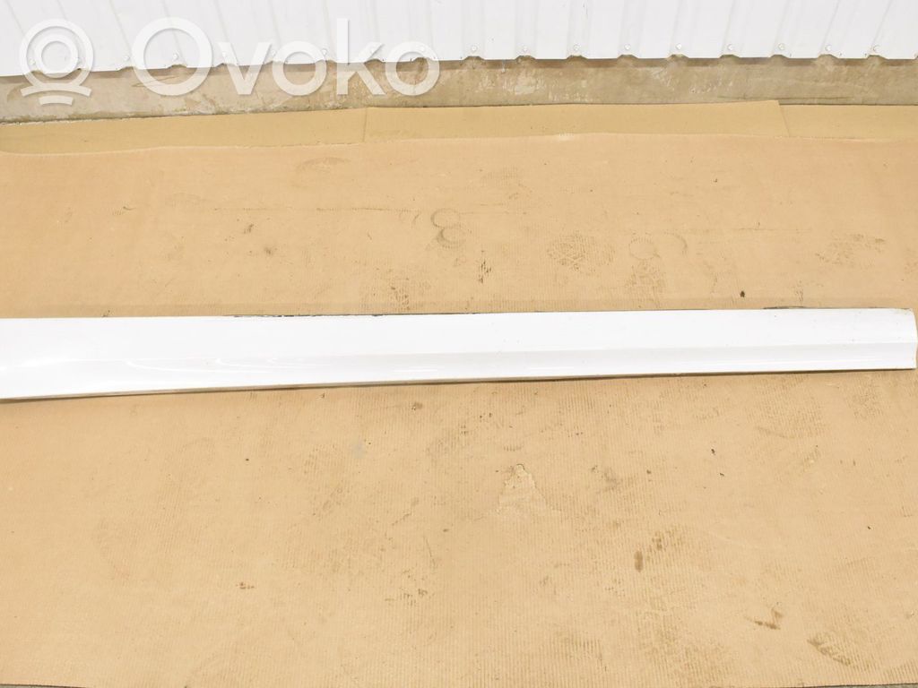 Slenkstis   51777202651