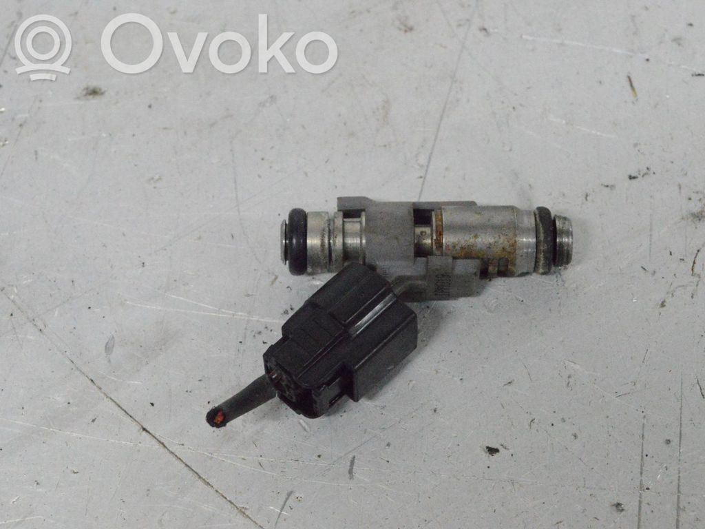 Iveco Daily 4th gen Inyector de combustible 
