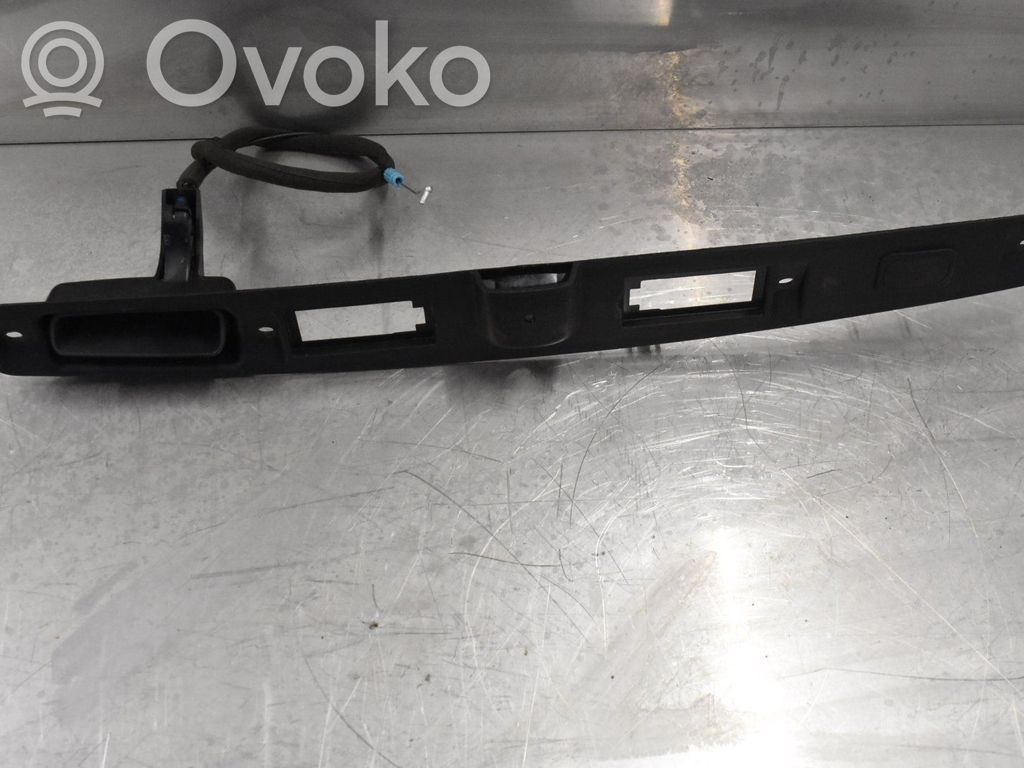 Fiat Freemont Takaluukun/tavaratilan luukun ulkokahva 