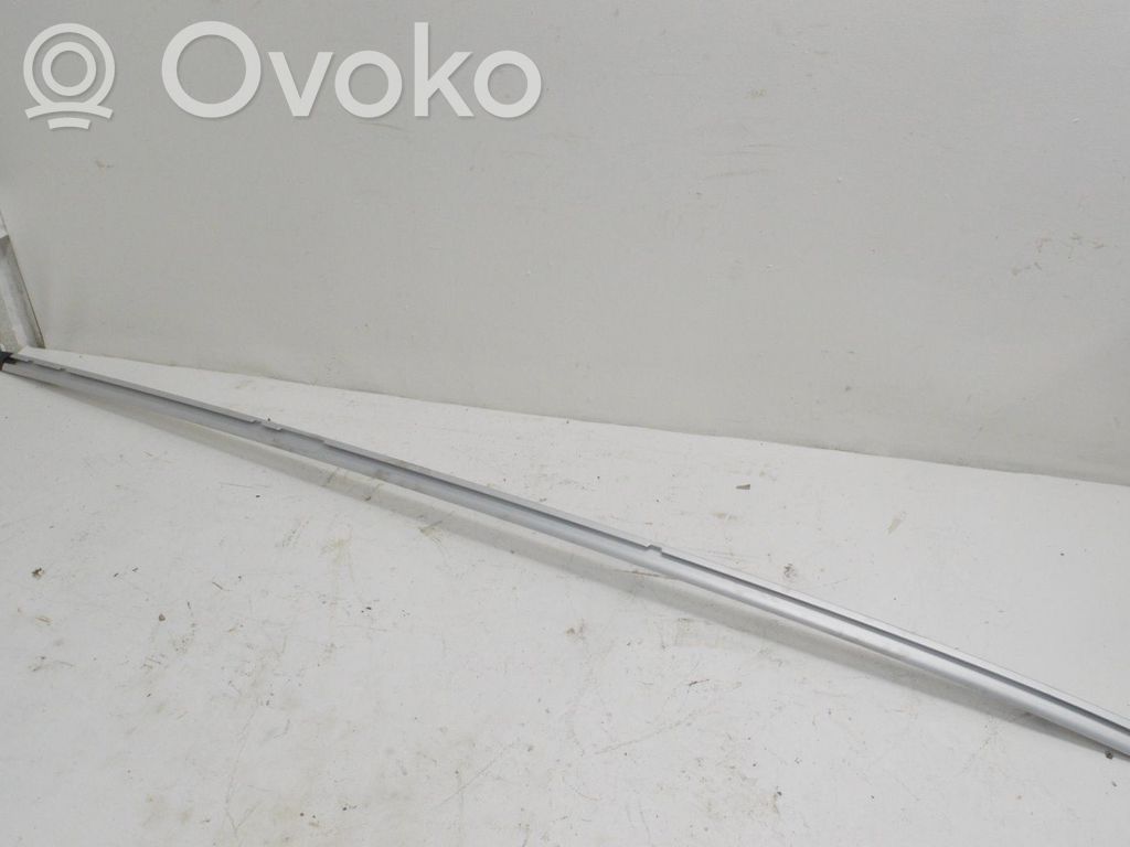 Kattokisko   6M21U55122BD