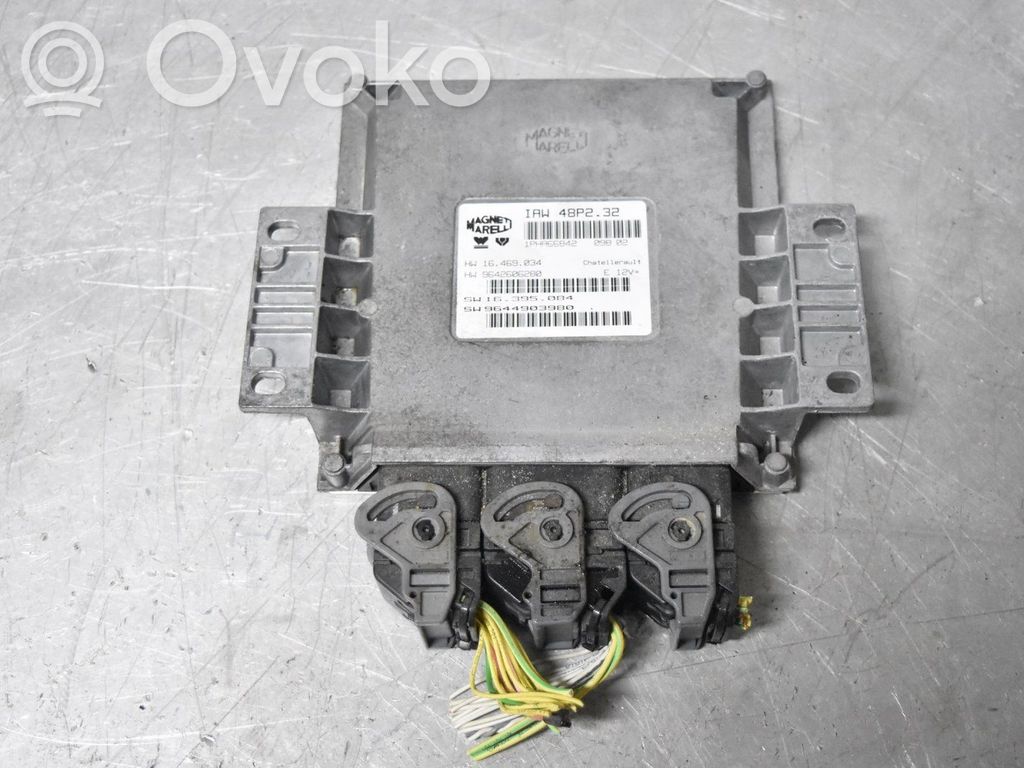 Unité de commande / module d'injection   9644903980
