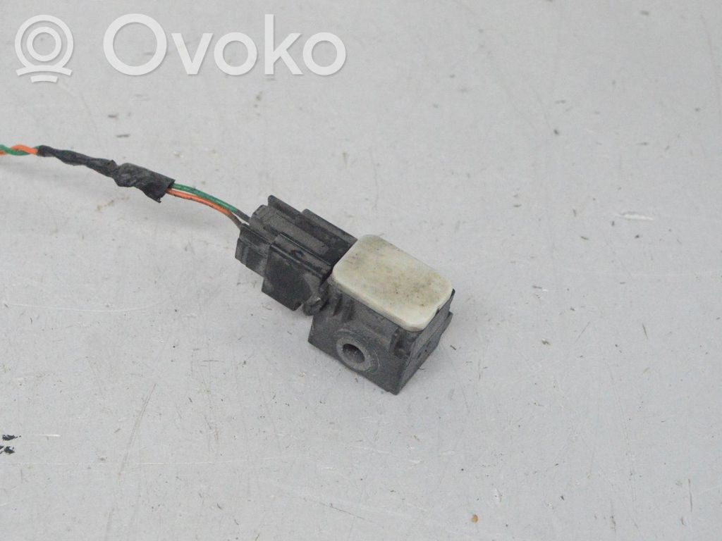 Hyundai H-1, Starex, Satellite Senzor impact/declanșare airbag 