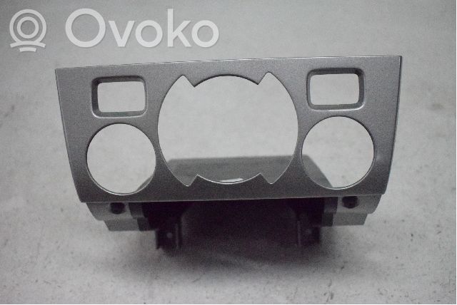 Peugeot 308 Moldura del panel 