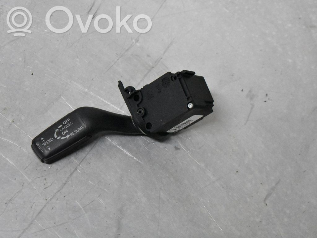 Audi A4 S4 B7 8E 8H Comutator cruise control 