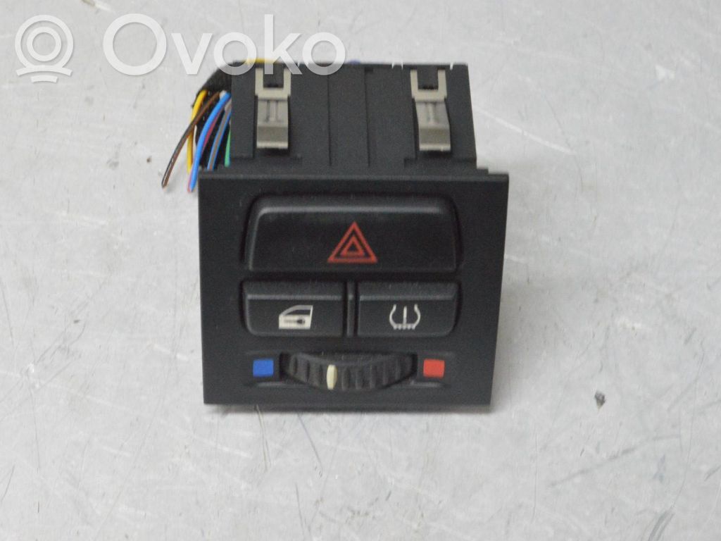 Botón interruptor de luz de peligro   549549544
