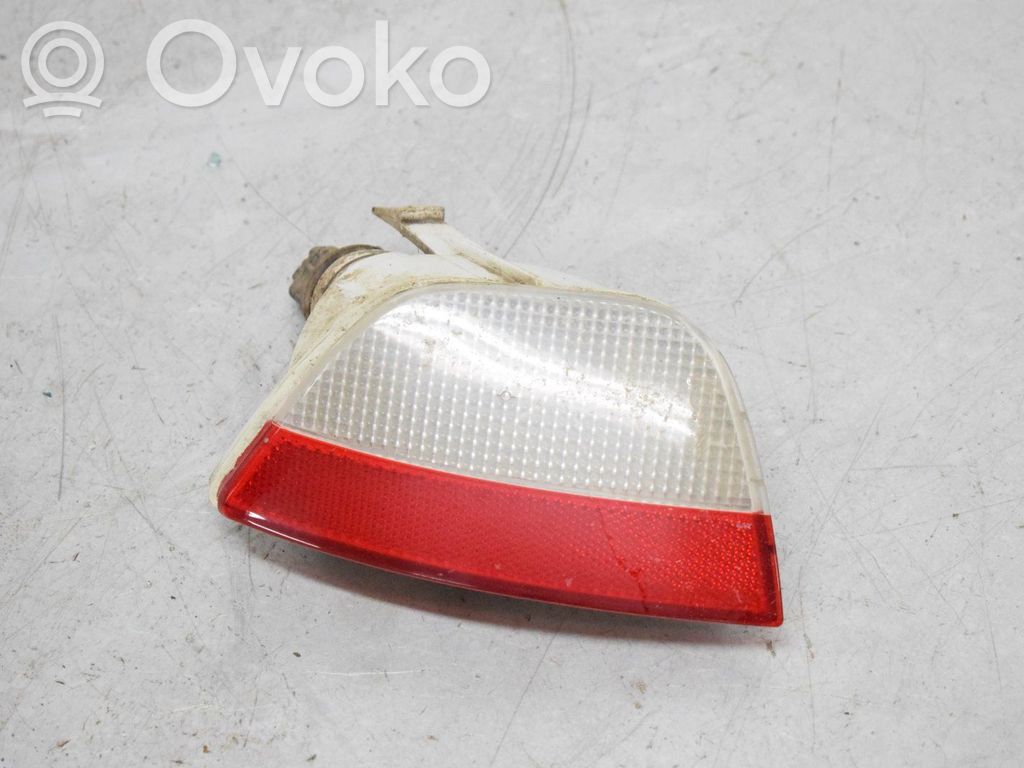 Reflector de faros/luces traseros   1M5115K272A