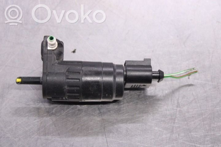 Windscreen/windshield washer pump   1K6955651