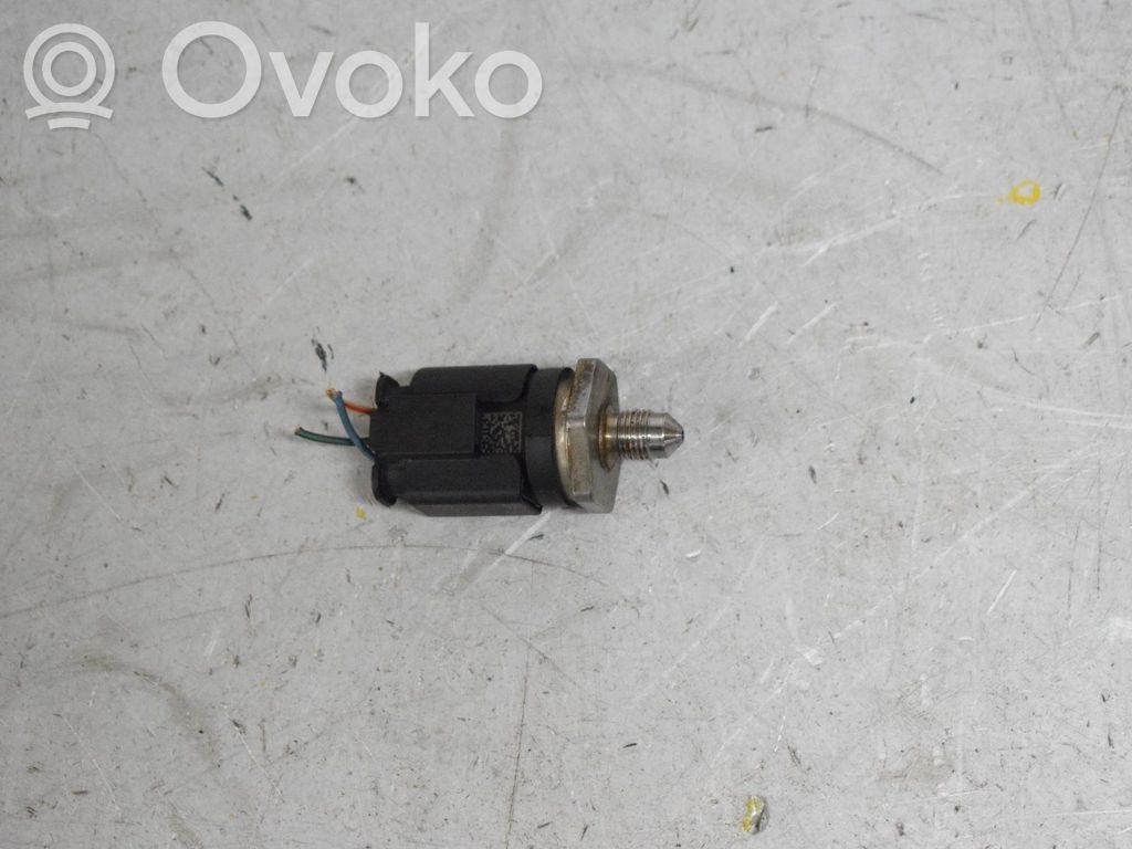 BMW 5 F10 F11 Regolatore di pressione del carburante 