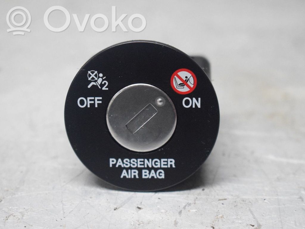 Hyundai i40 Interruttore airbag passeggero on/off 