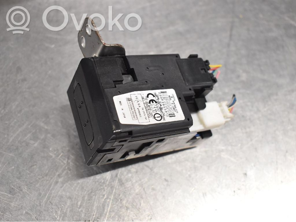 Toyota Prius (NHW20) Contact aprindere