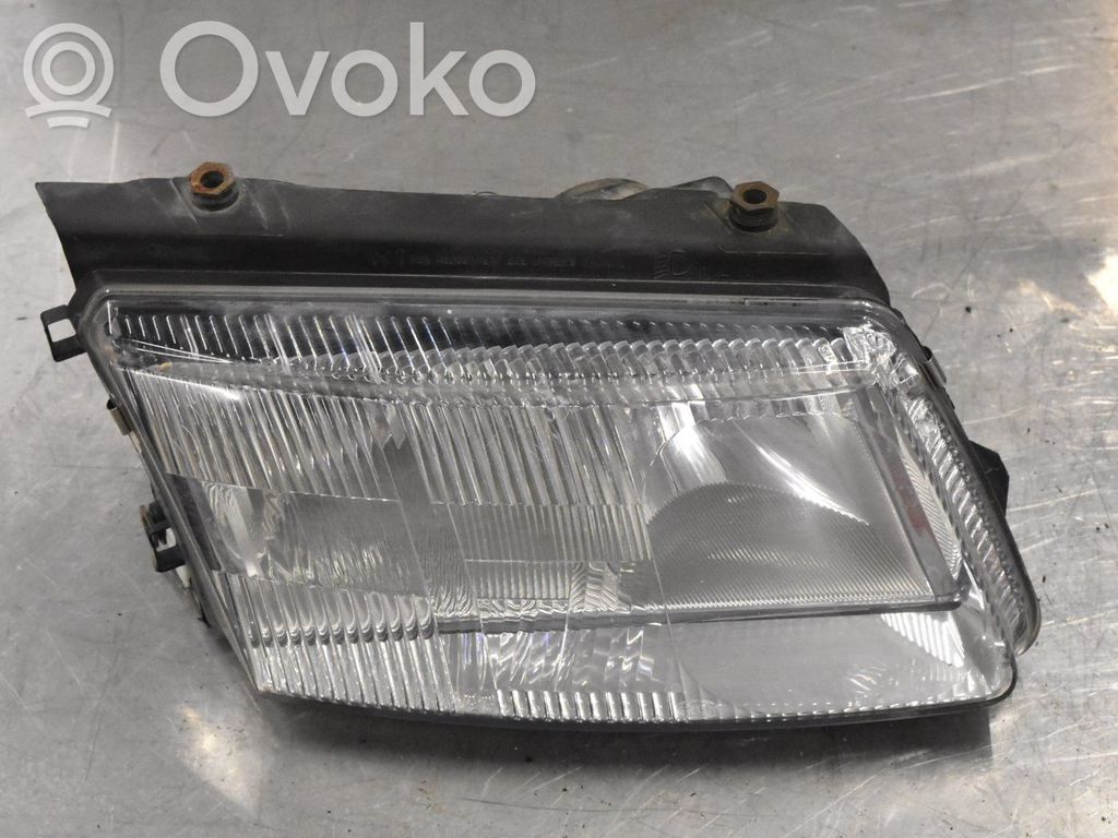 Volkswagen PASSAT B5 Lampa przednia 
