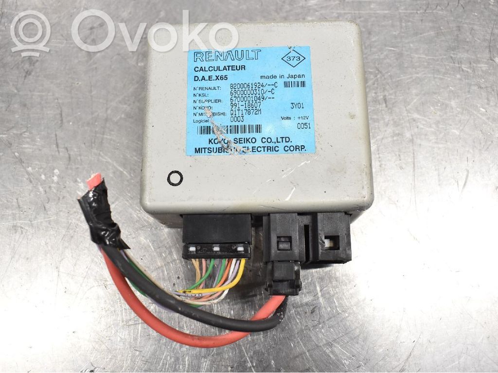 Power steering control unit/module   8200061924