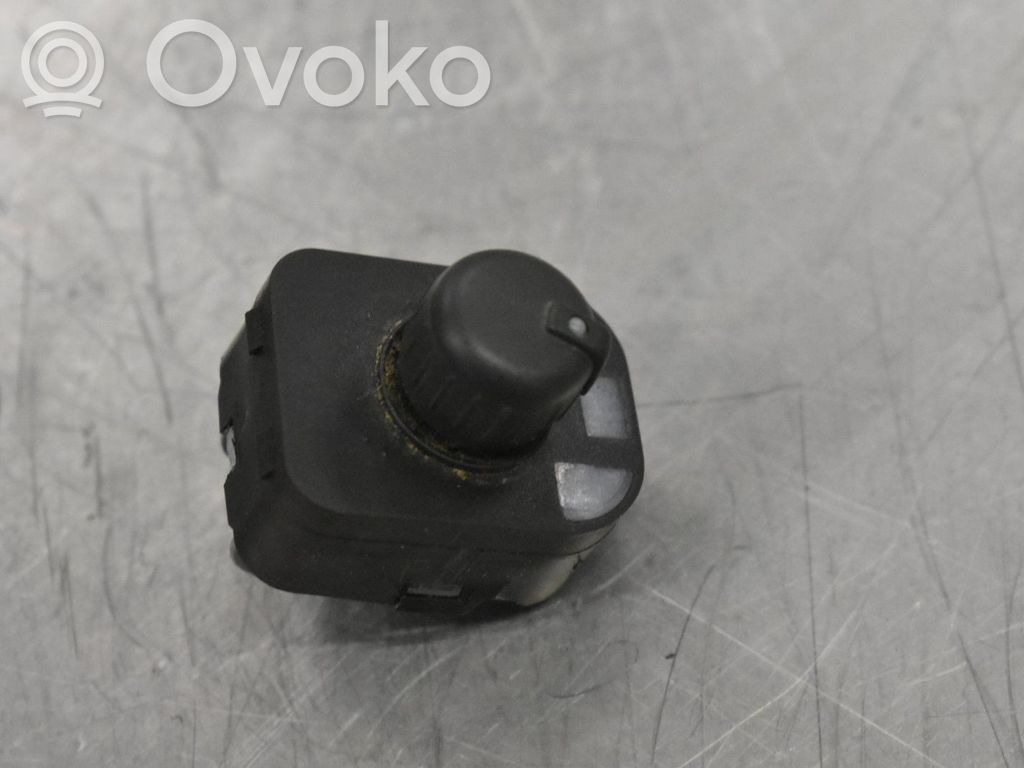 Interruttore specchietto retrovisore   8E0959565