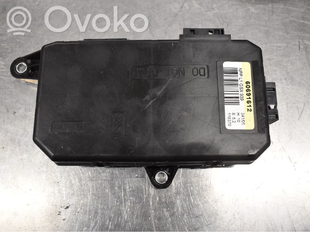 Oven ohjainlaite/moduuli   60691612