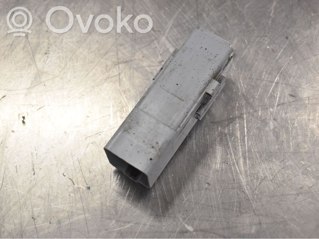 Volkswagen Crafter Releu ventilator lichid răcire 