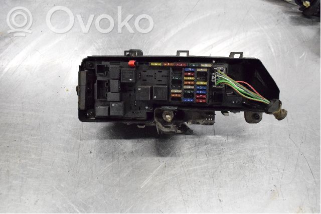 Module de fusibles   9494210