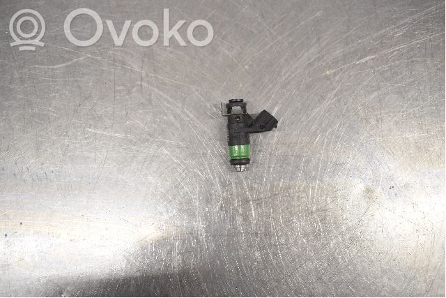 Inyector de combustible   03E906031