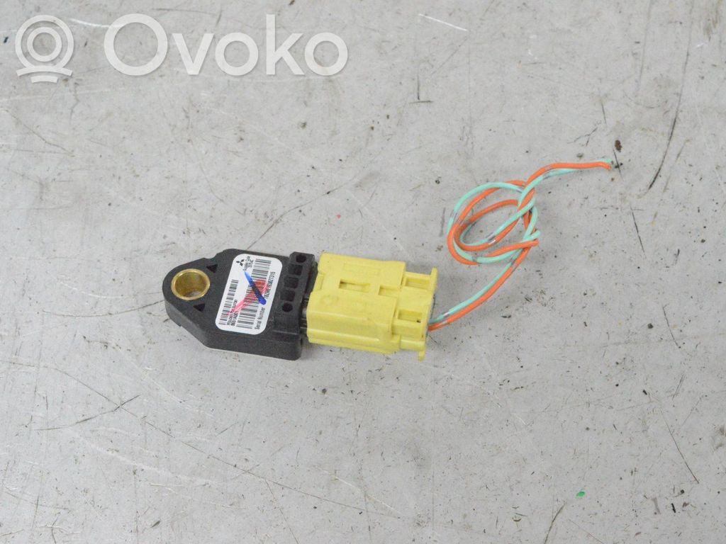 Senzor impact/declanșare airbag   8651A001