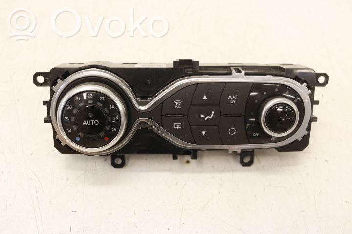 Renault Clio IV Climate control unit 