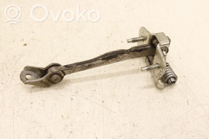 Etuoven pidätin   01552R