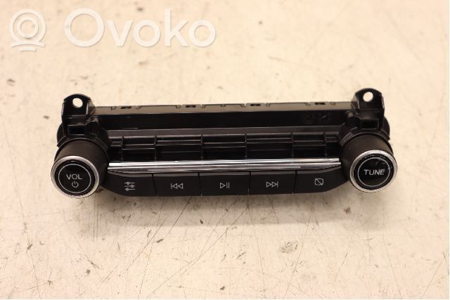 Panel / Radioodtwarzacz CD/DVD/GPS   2410566,H1BT18K811HE