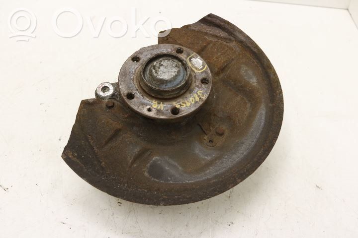 Cubo de rueda delantera   517628